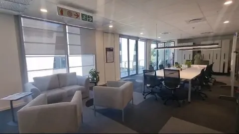 8 Parks Blvd, Rosebank, Randburg has a 502m² Office Space available to let (2)